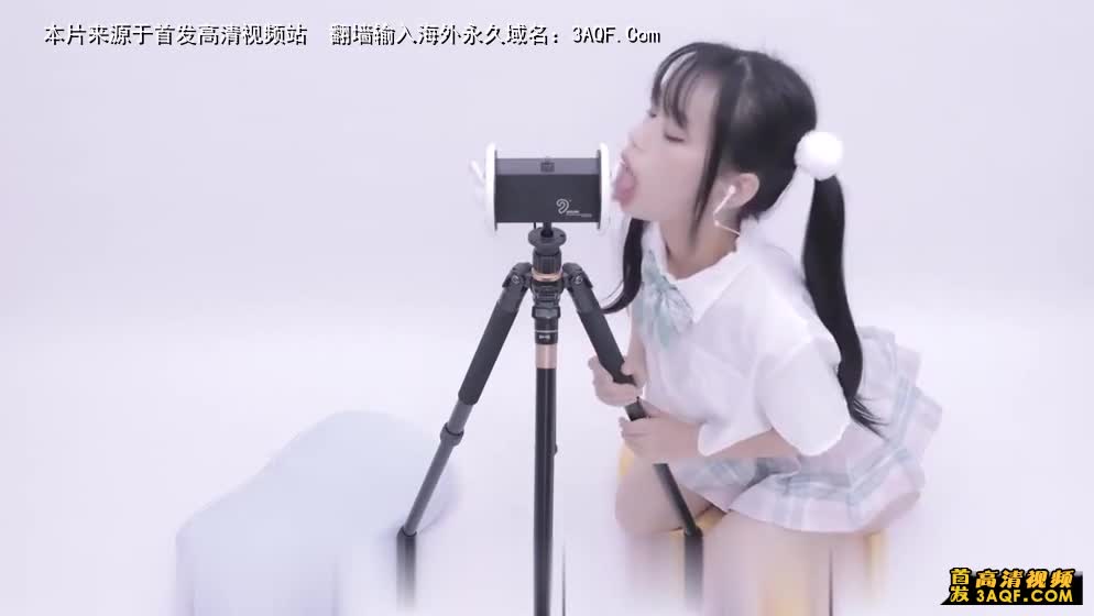 ASMR–口舌音舔耳弹舌音按摩喘息_晓美（国产）